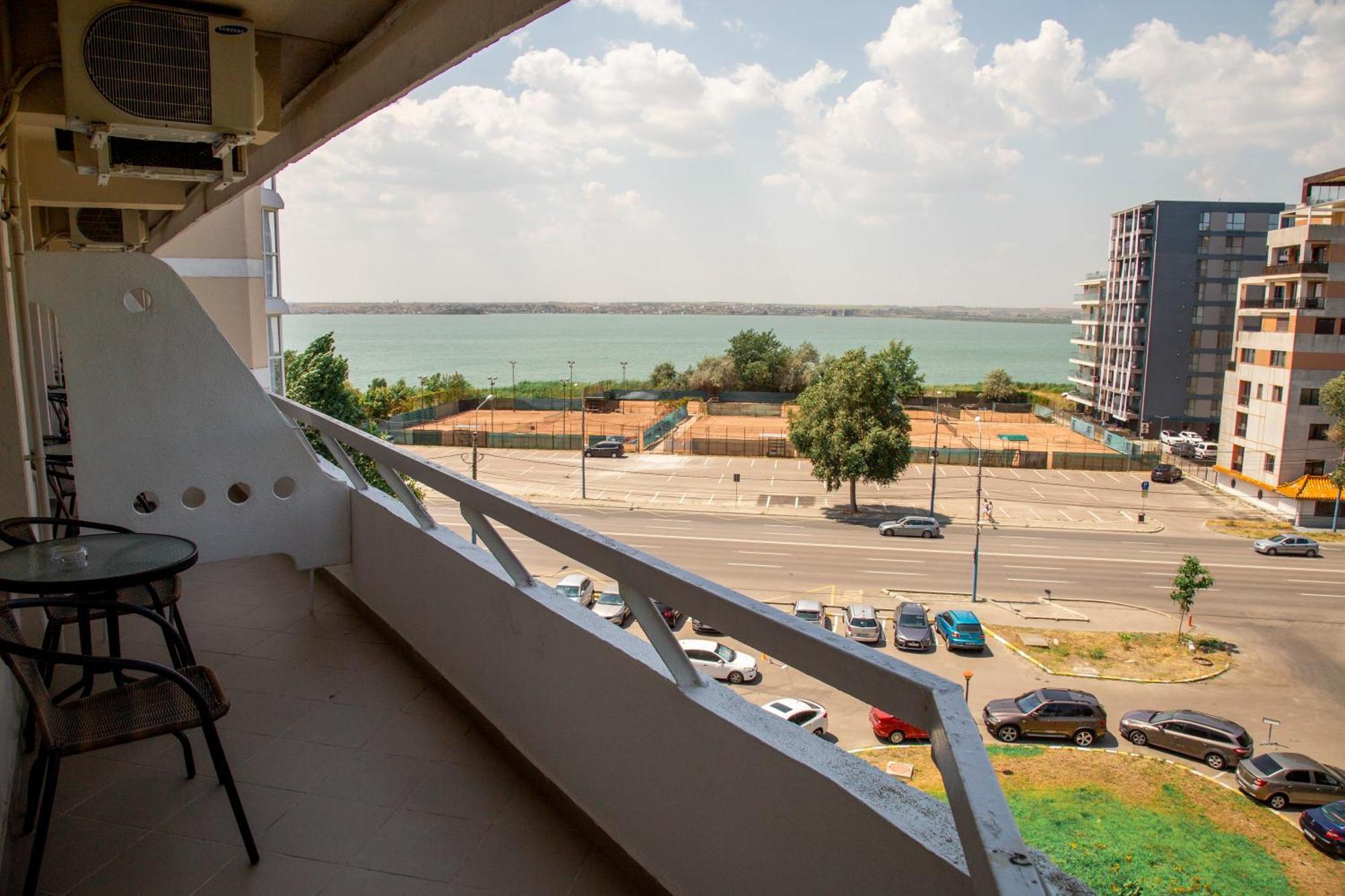 Hotel Ambasador Mamaia Exterior foto